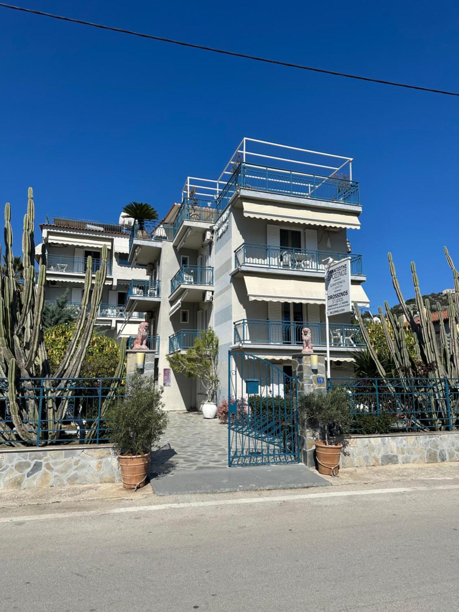 Drossinos Studios Poros Town Exterior photo